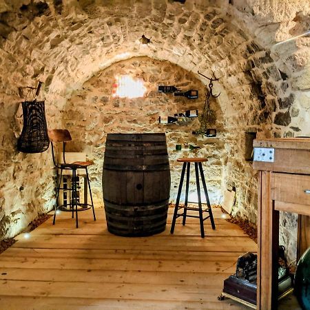 Charmante Suite Romantique Avec Cave A Vin Cournonsec Exterior foto